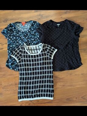 Lot Of 3 Women's Tops (Size XS/S)